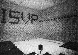 Рисунок 13. Безэховая камера «ISVR». Большая безэховая камера в Институте Исследования Звука и Вибрации Саутгемптонского университета в Великобритании